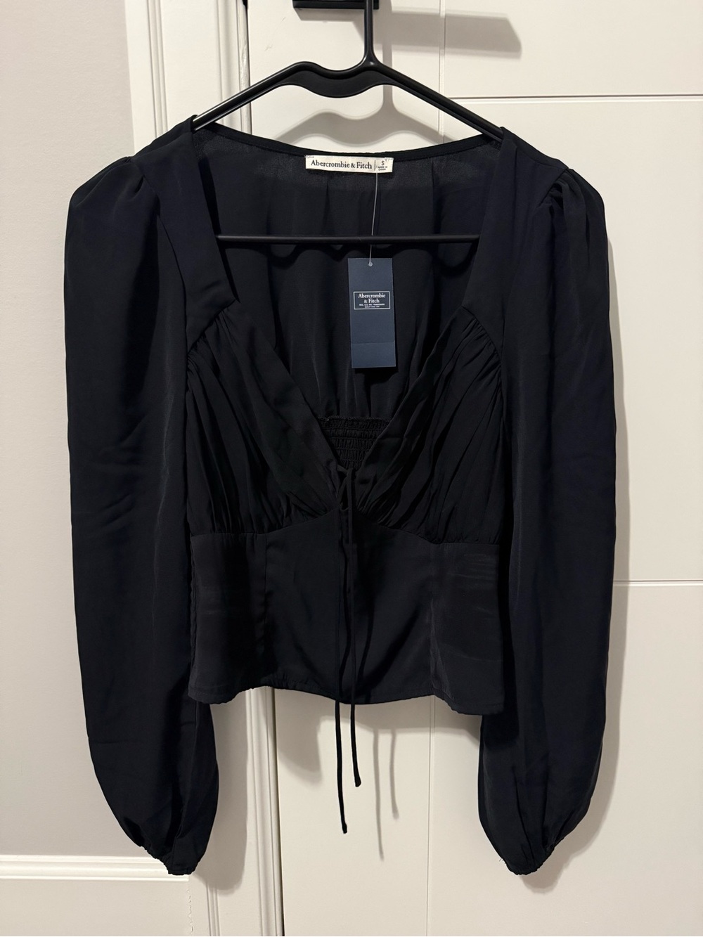 Abercrombie & Fitch Black V-Neck Tie-Front Long Sleeve Blouse